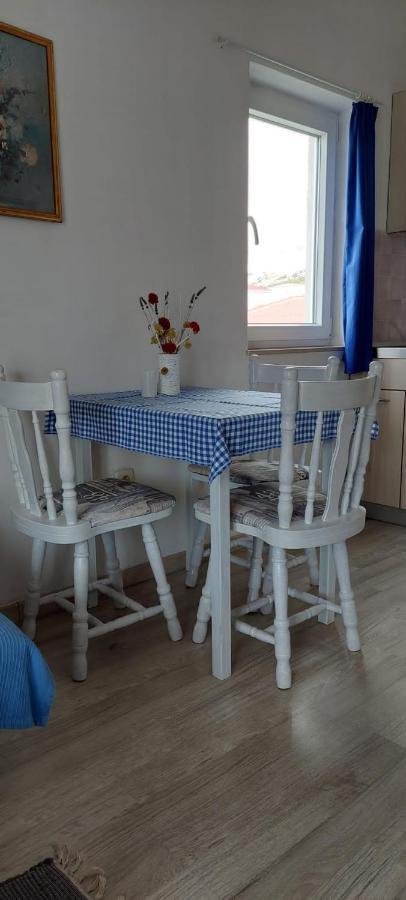 Apartments Barcarola Паг Екстериор снимка