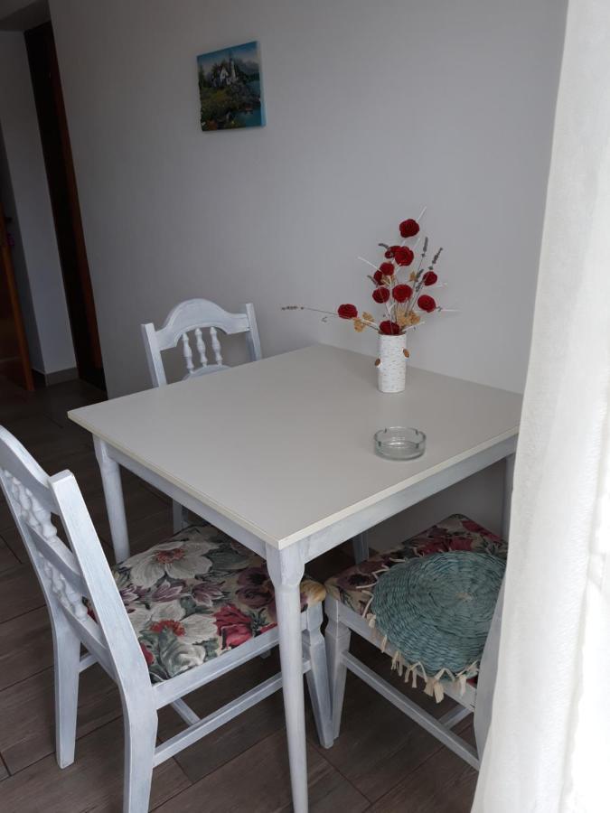Apartments Barcarola Паг Екстериор снимка