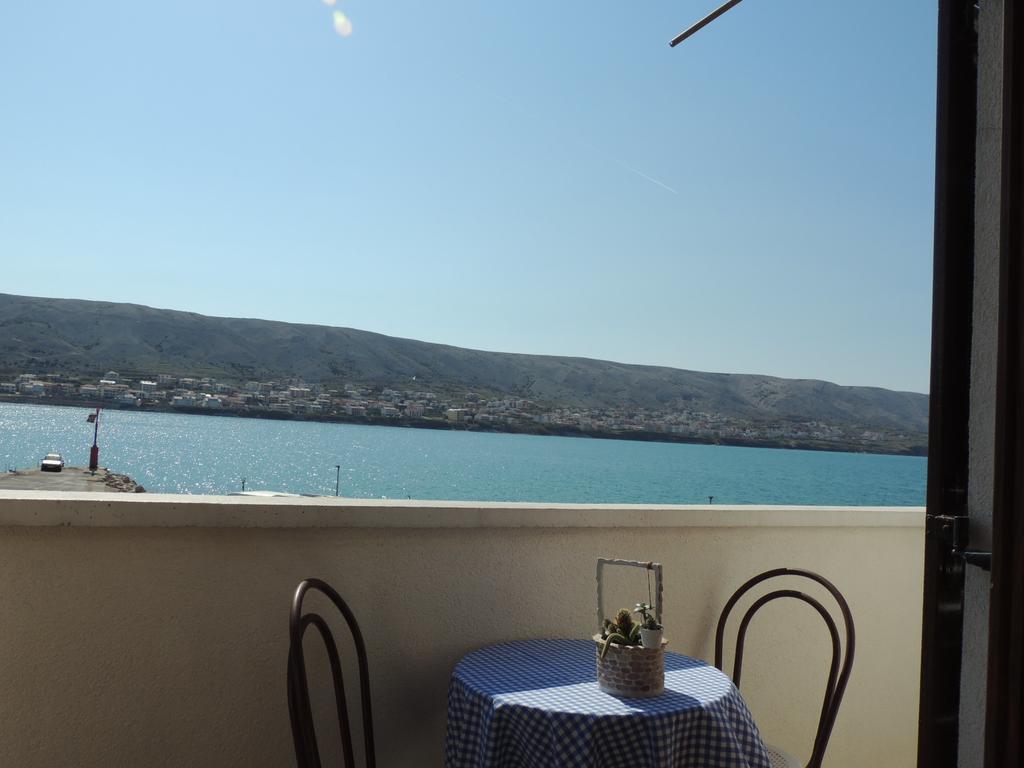 Apartments Barcarola Паг Екстериор снимка