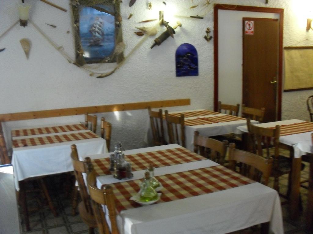 Apartments Barcarola Паг Екстериор снимка